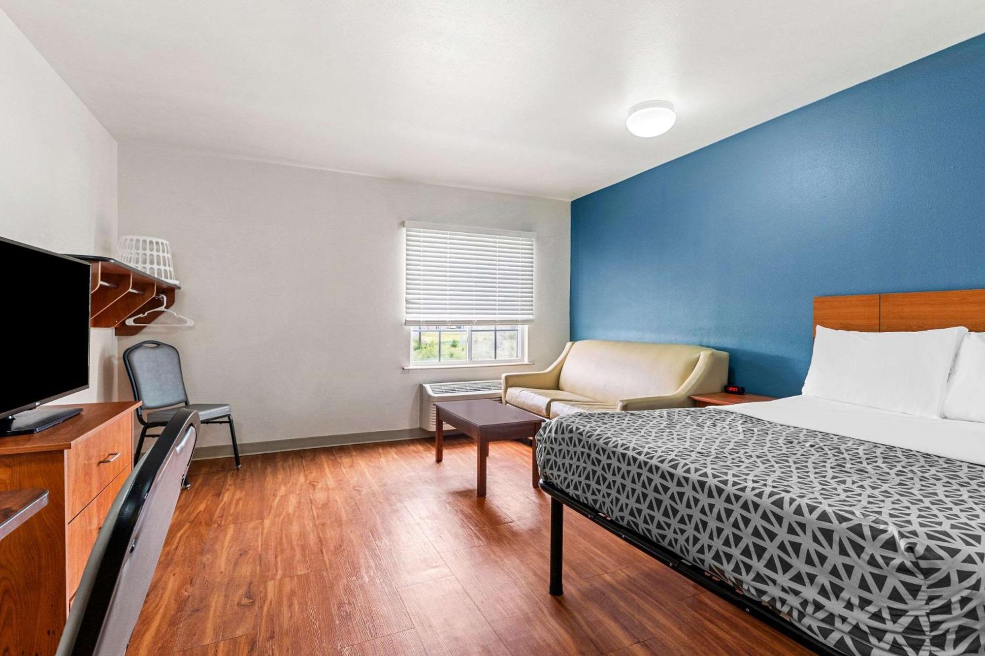 Woodspring Suites Tulsa Eksteriør bilde