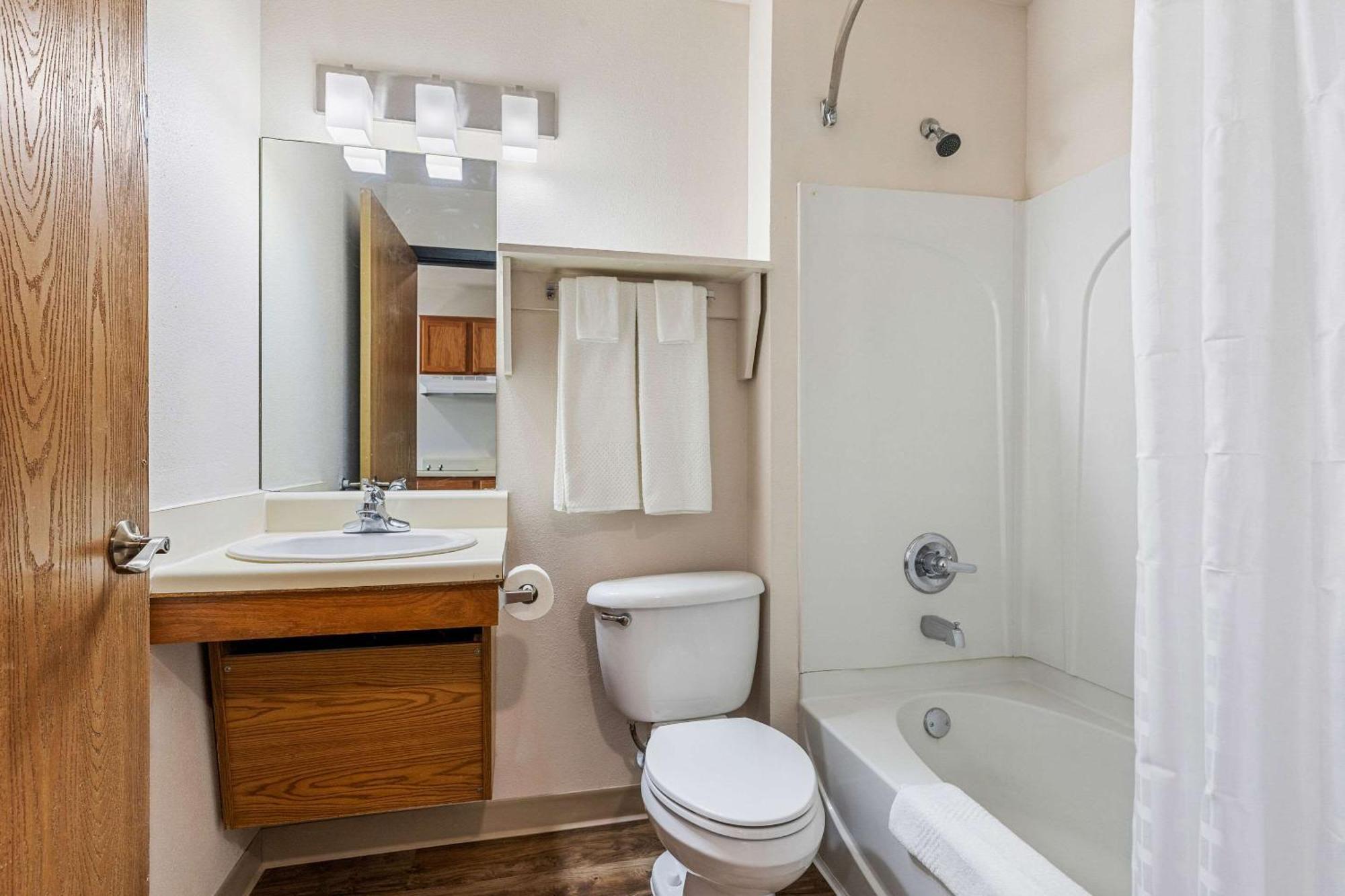 Woodspring Suites Tulsa Eksteriør bilde