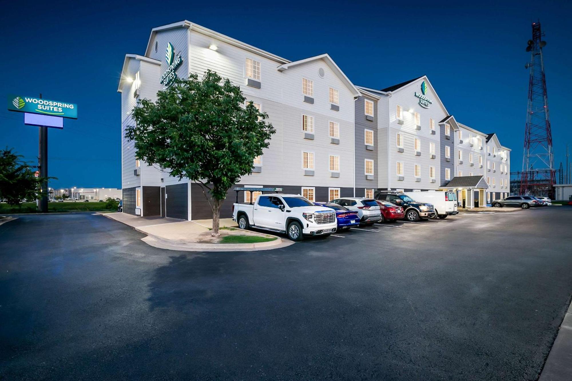Woodspring Suites Tulsa Eksteriør bilde