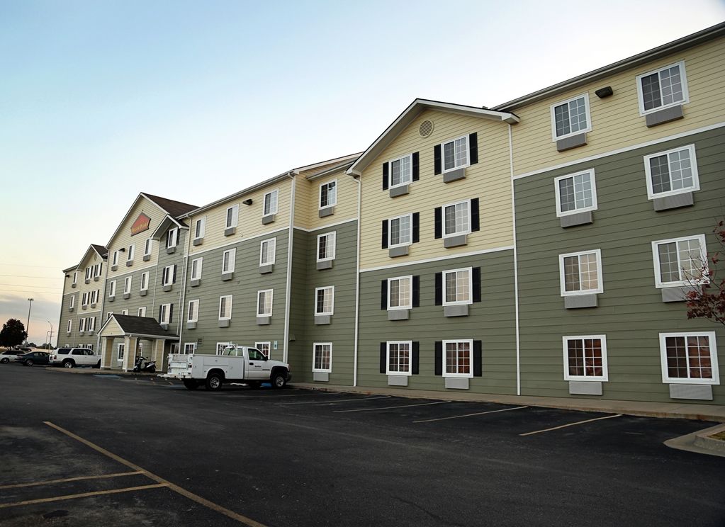 Woodspring Suites Tulsa Eksteriør bilde