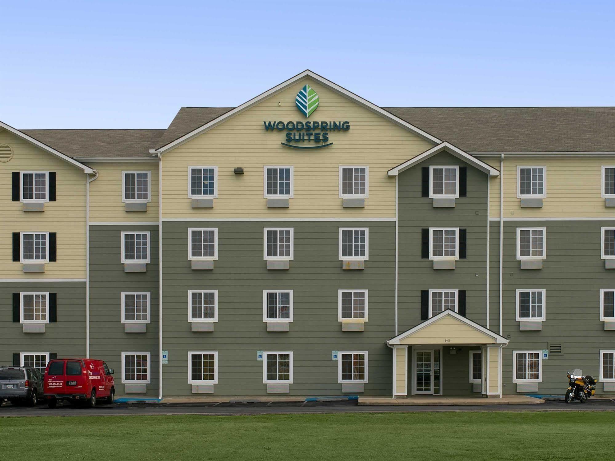 Woodspring Suites Tulsa Eksteriør bilde