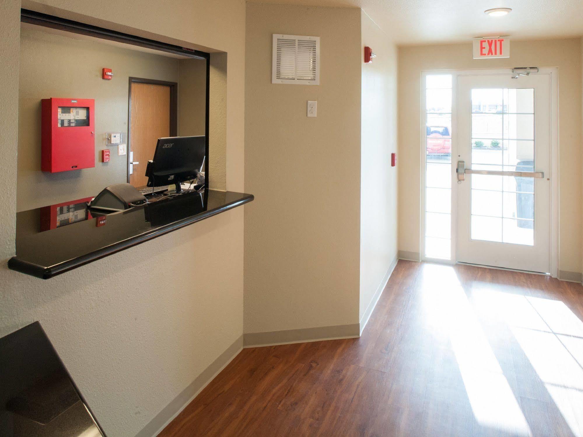 Woodspring Suites Tulsa Eksteriør bilde